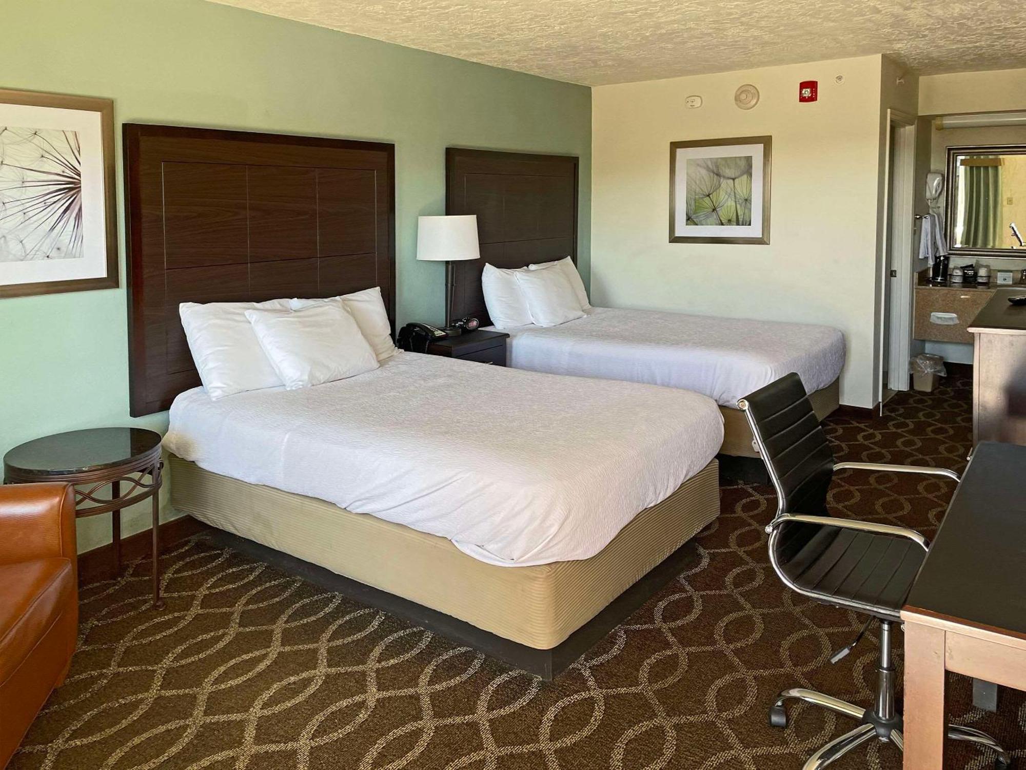 Quality Inn Clinton North Zewnętrze zdjęcie