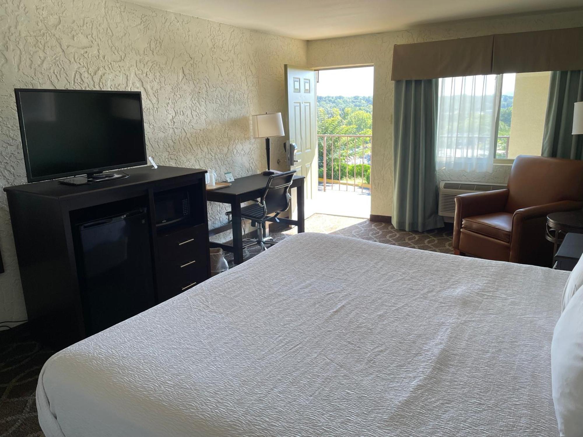 Quality Inn Clinton North Zewnętrze zdjęcie