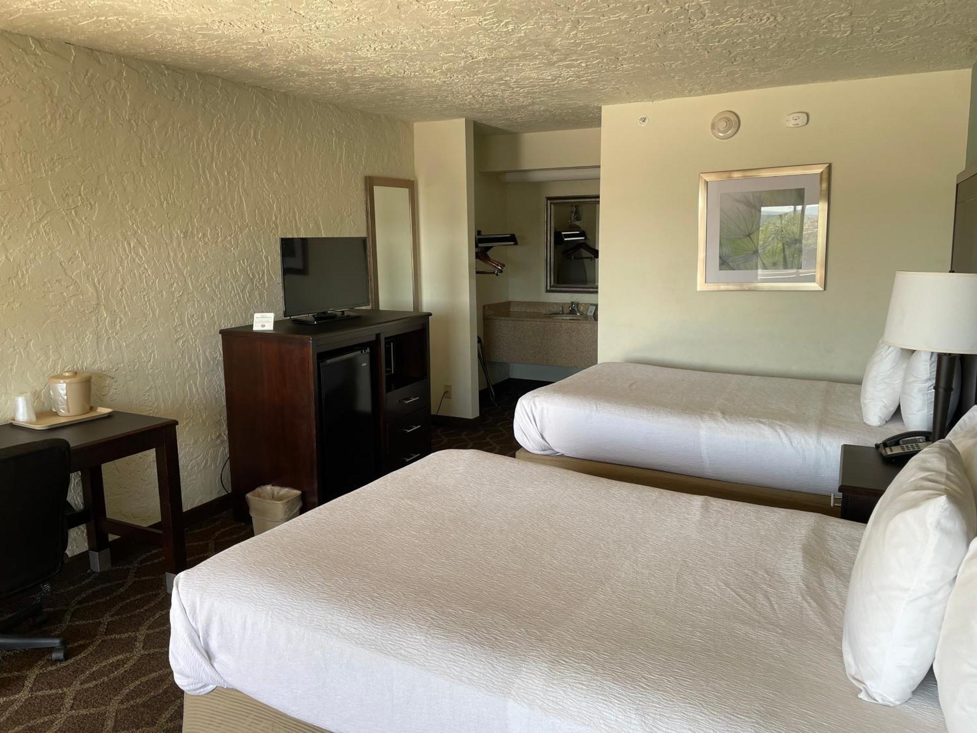 Quality Inn Clinton North Zewnętrze zdjęcie
