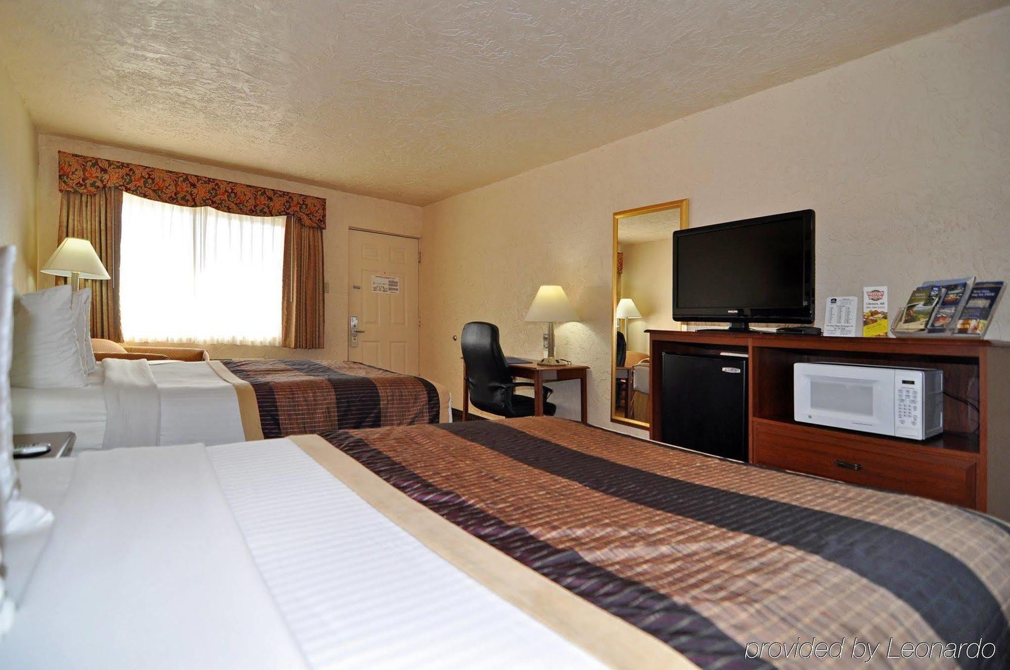 Quality Inn Clinton North Zewnętrze zdjęcie